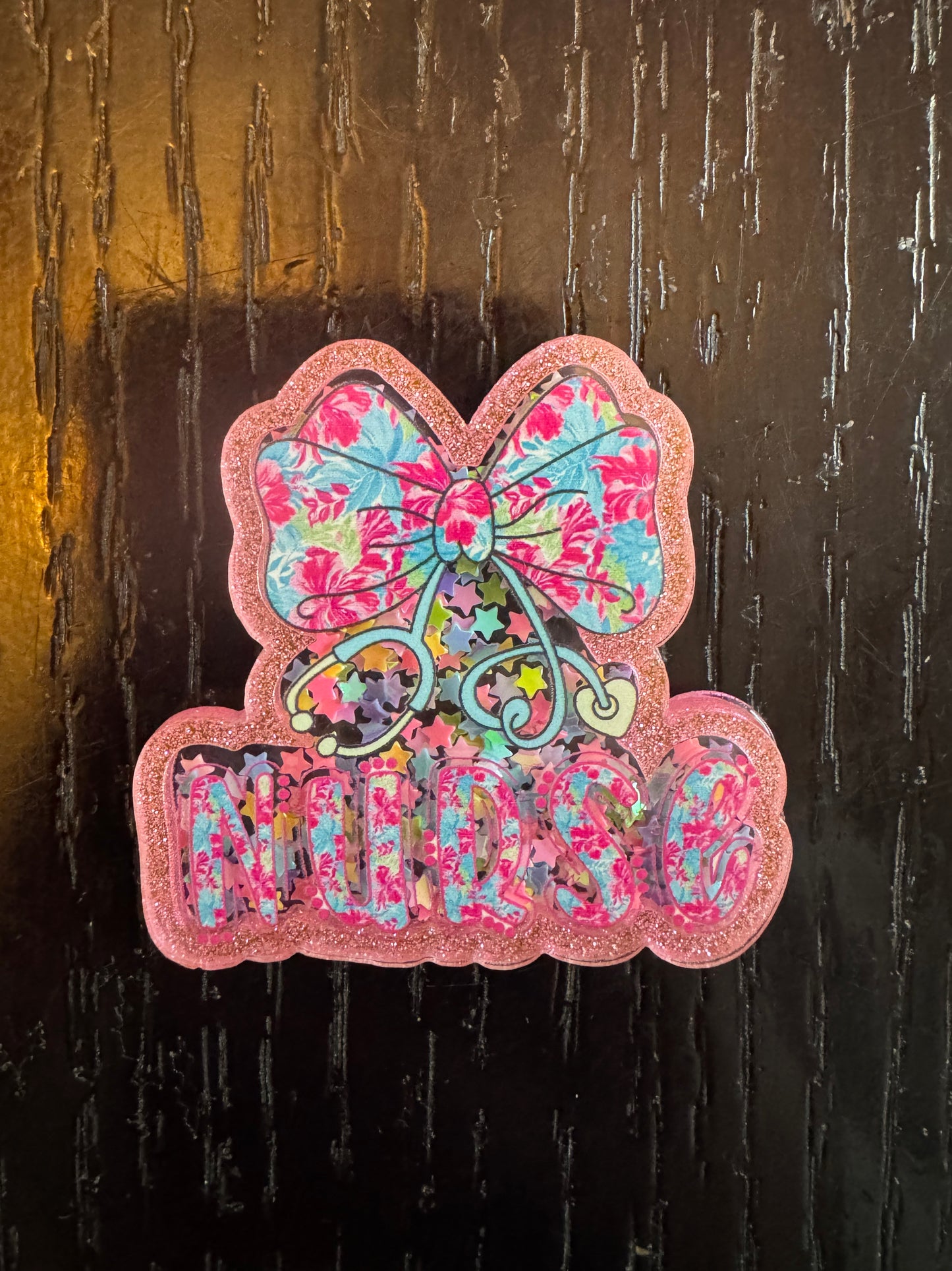 Nurse shaker badge reel