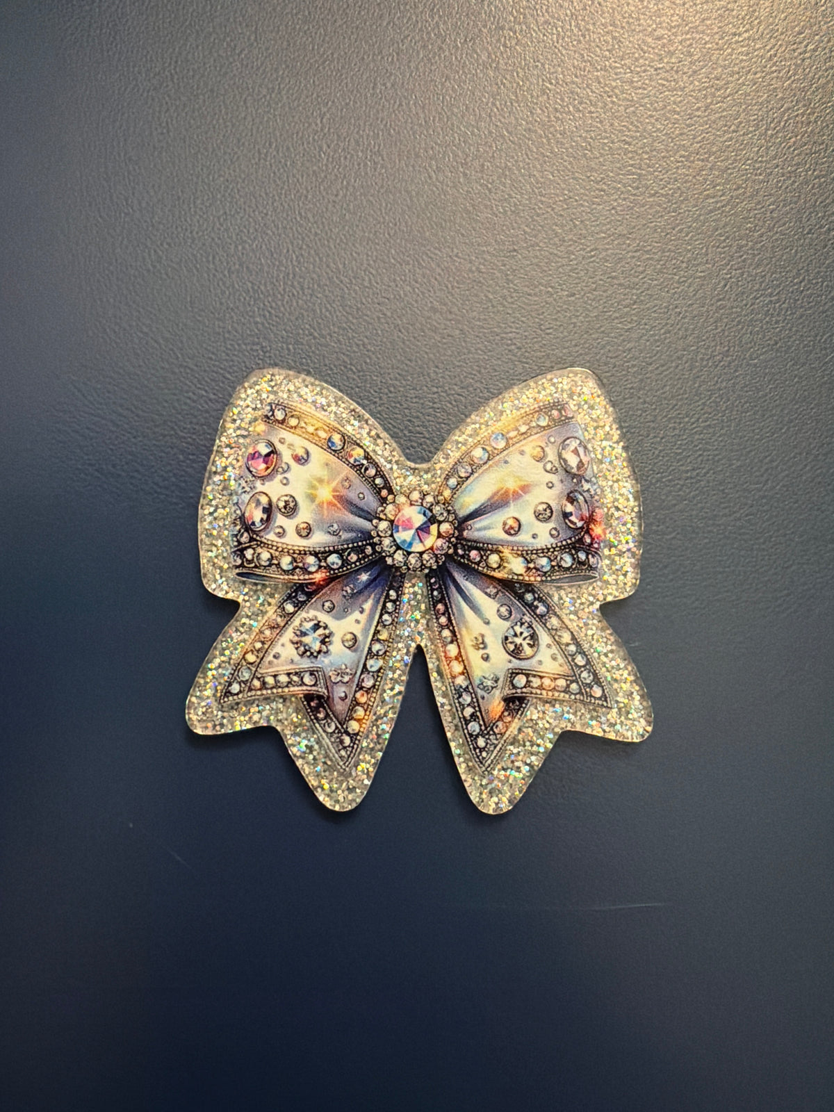 Bow badge reel