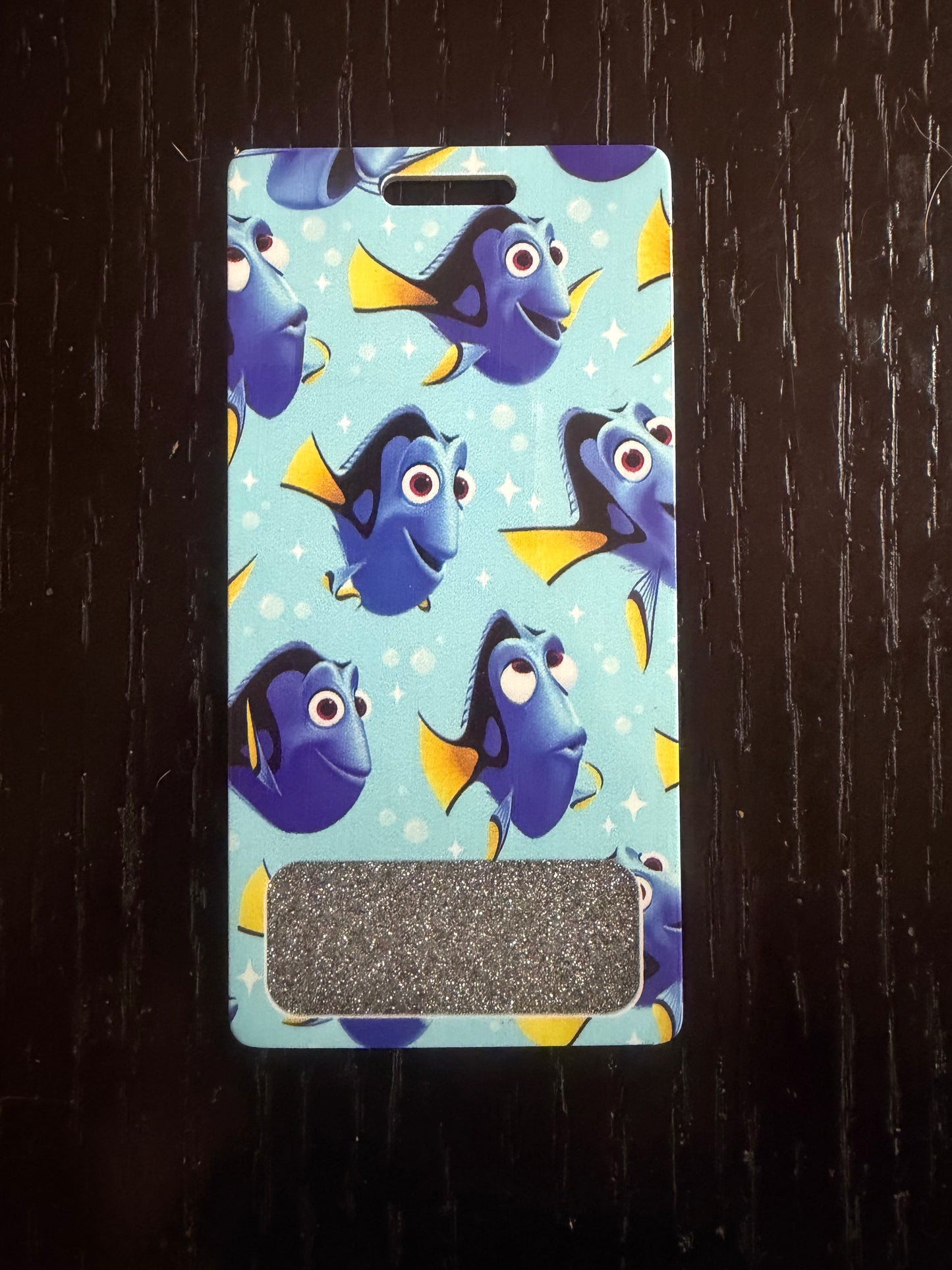 Dory vertical badge buddy