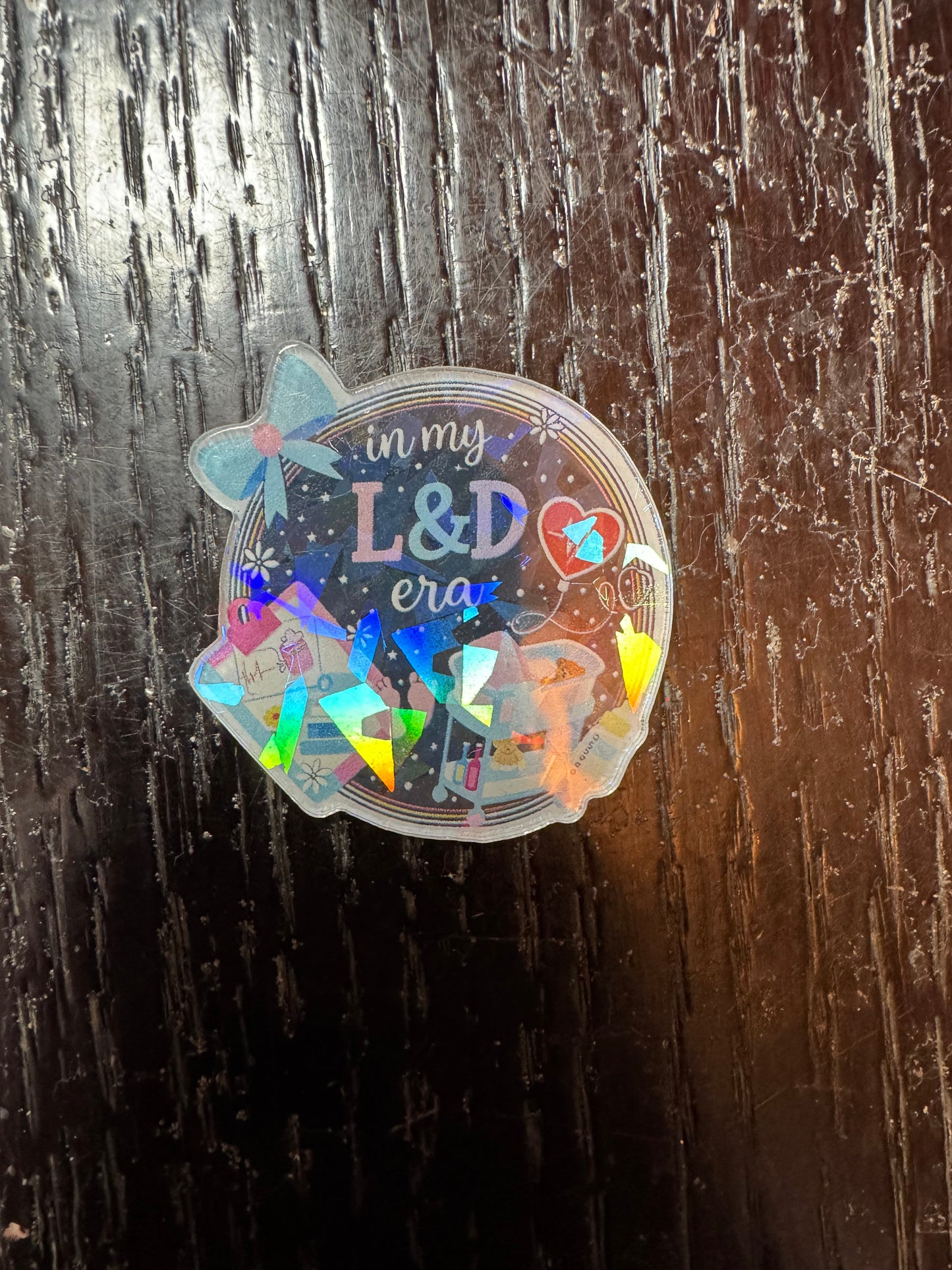 L&D holographic badge reel
