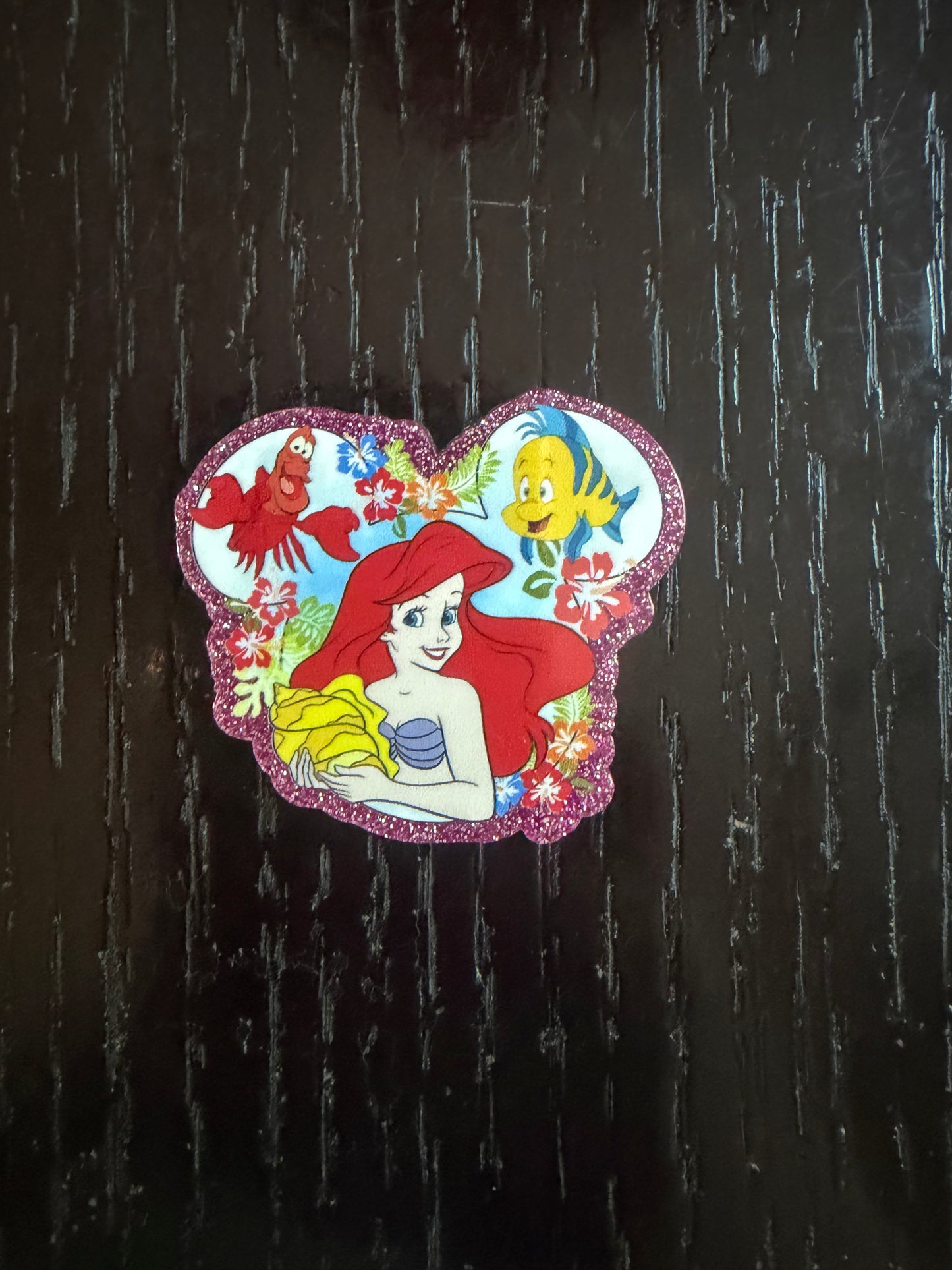 Ariel badge reel