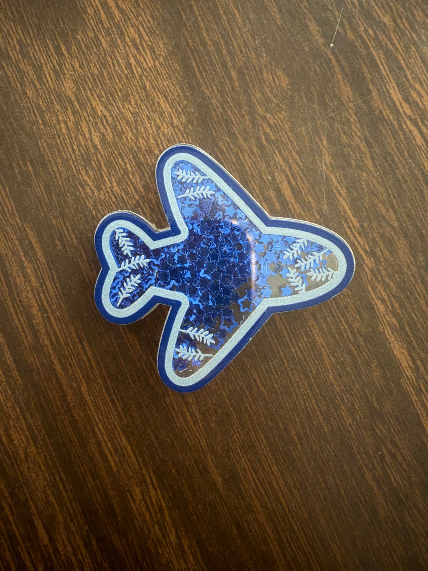 Airplane shaker badge reels