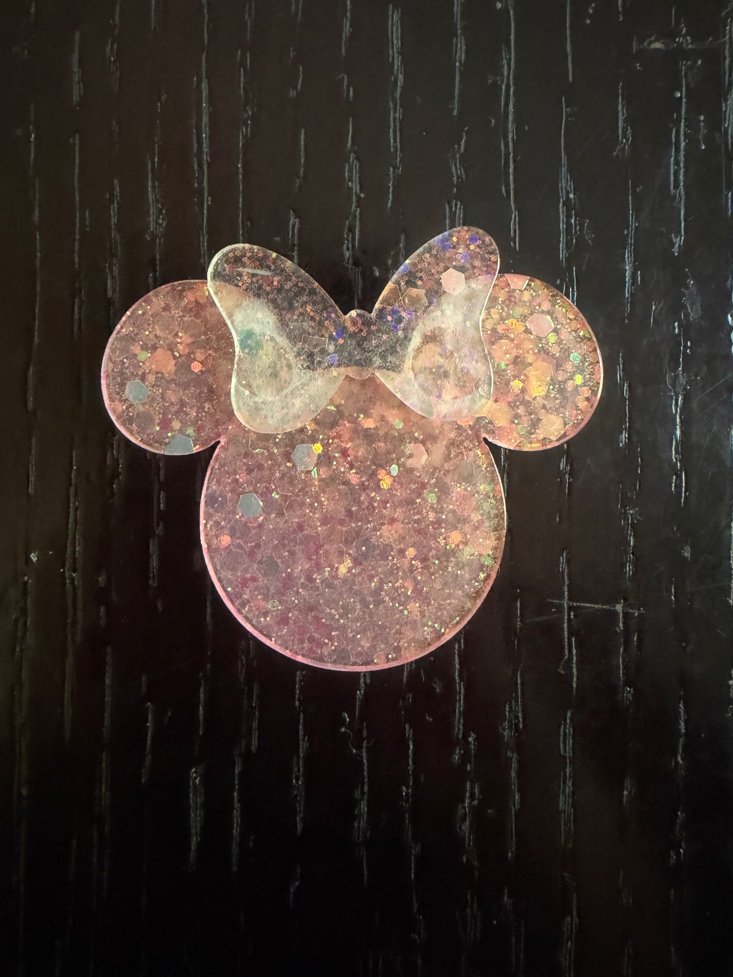Minnie head badge reel