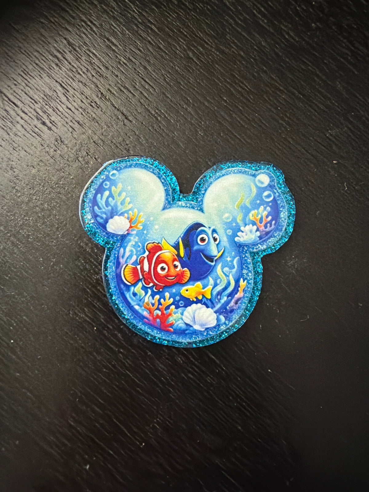 Dory & Nemo badge reel