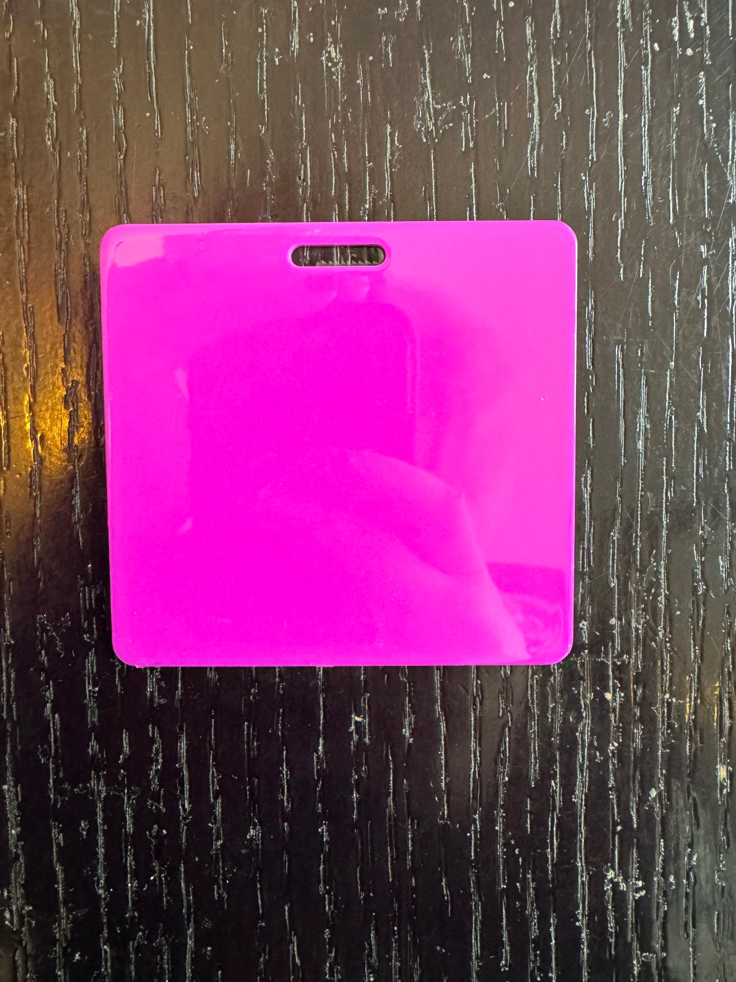 Blank fushia badge buddy