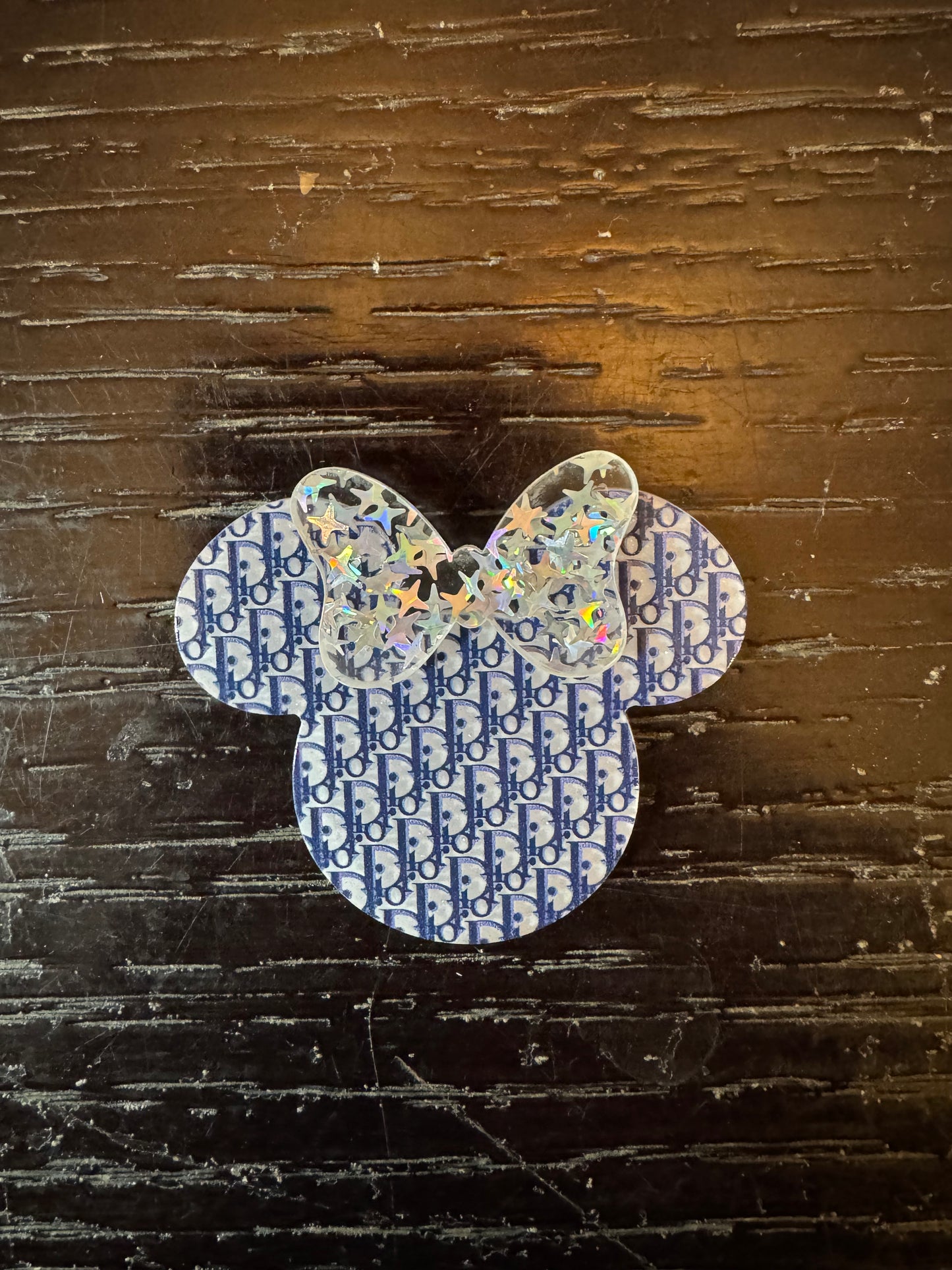 Minnie head (Dior) badge reel