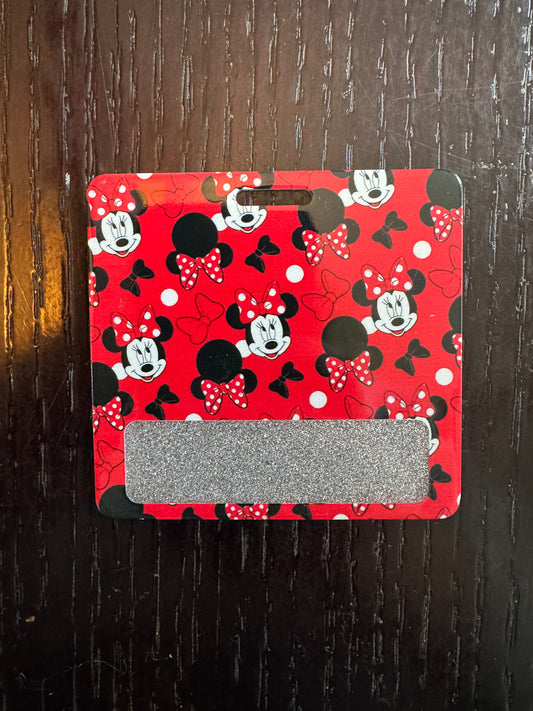 Minnie Mouse badge buddy