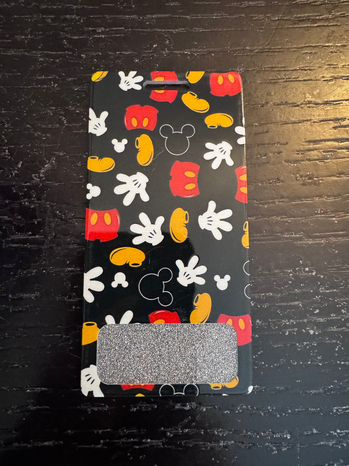 Mickey vertical badge buddy