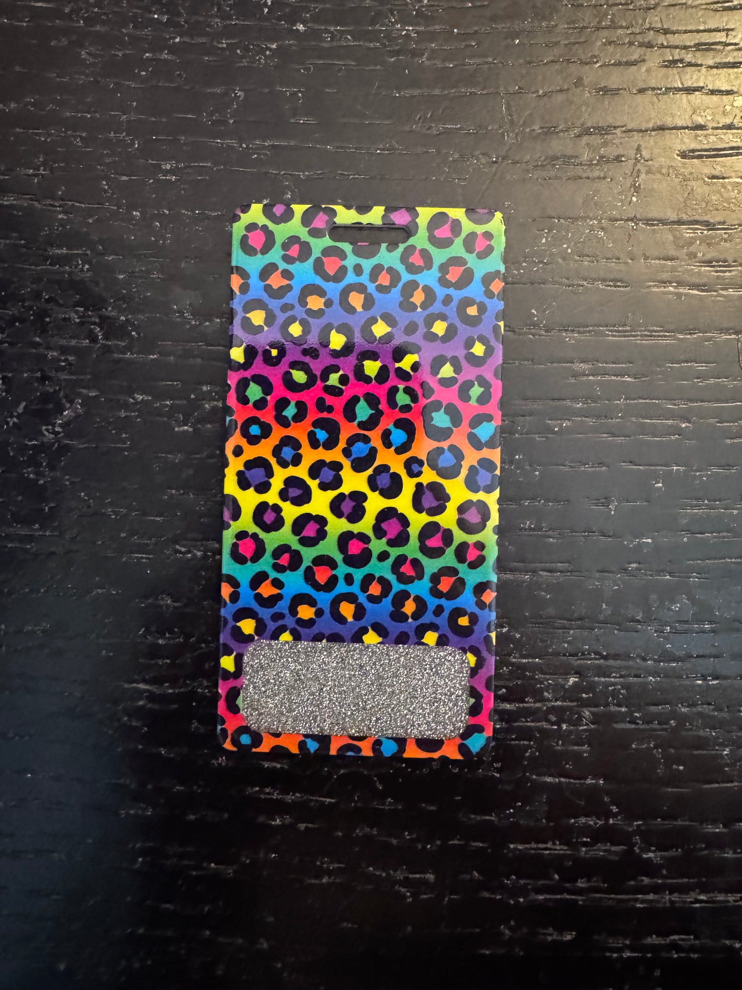Cheetah vertical badge buddy