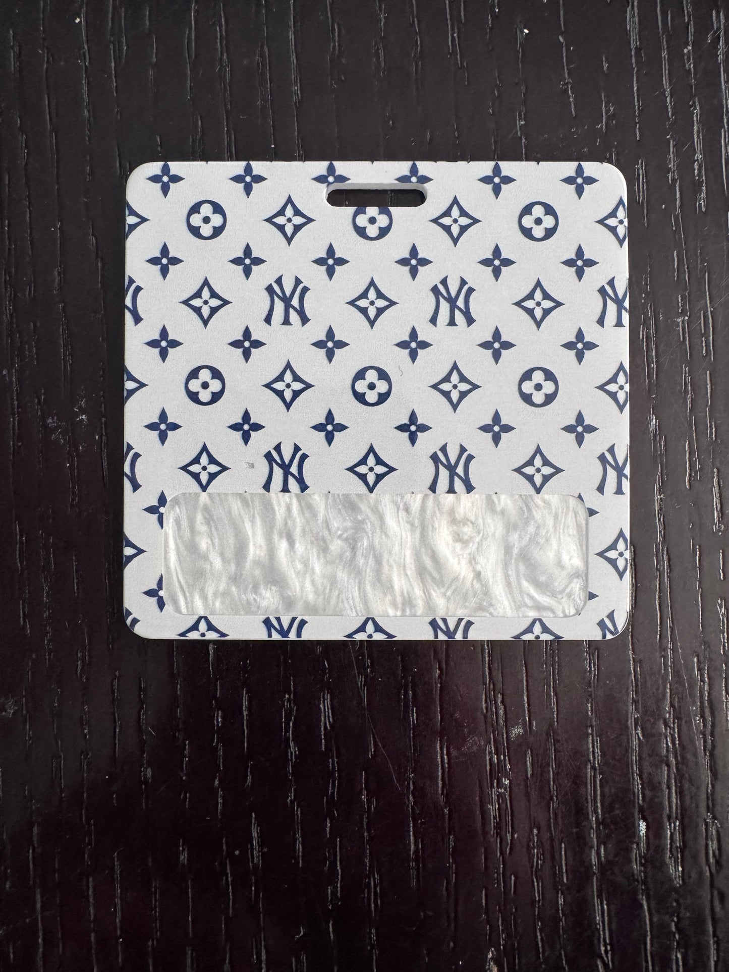 Yankees badge buddy