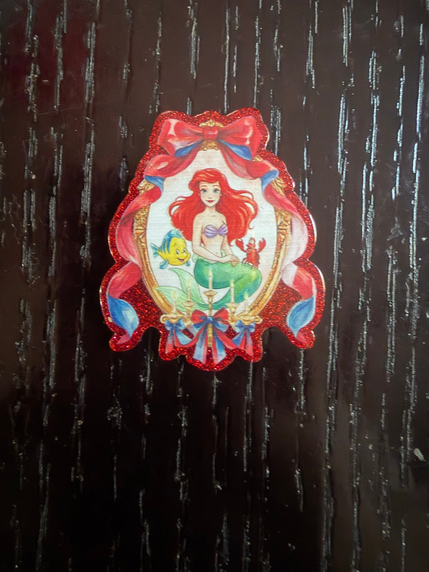Ariel badge reel