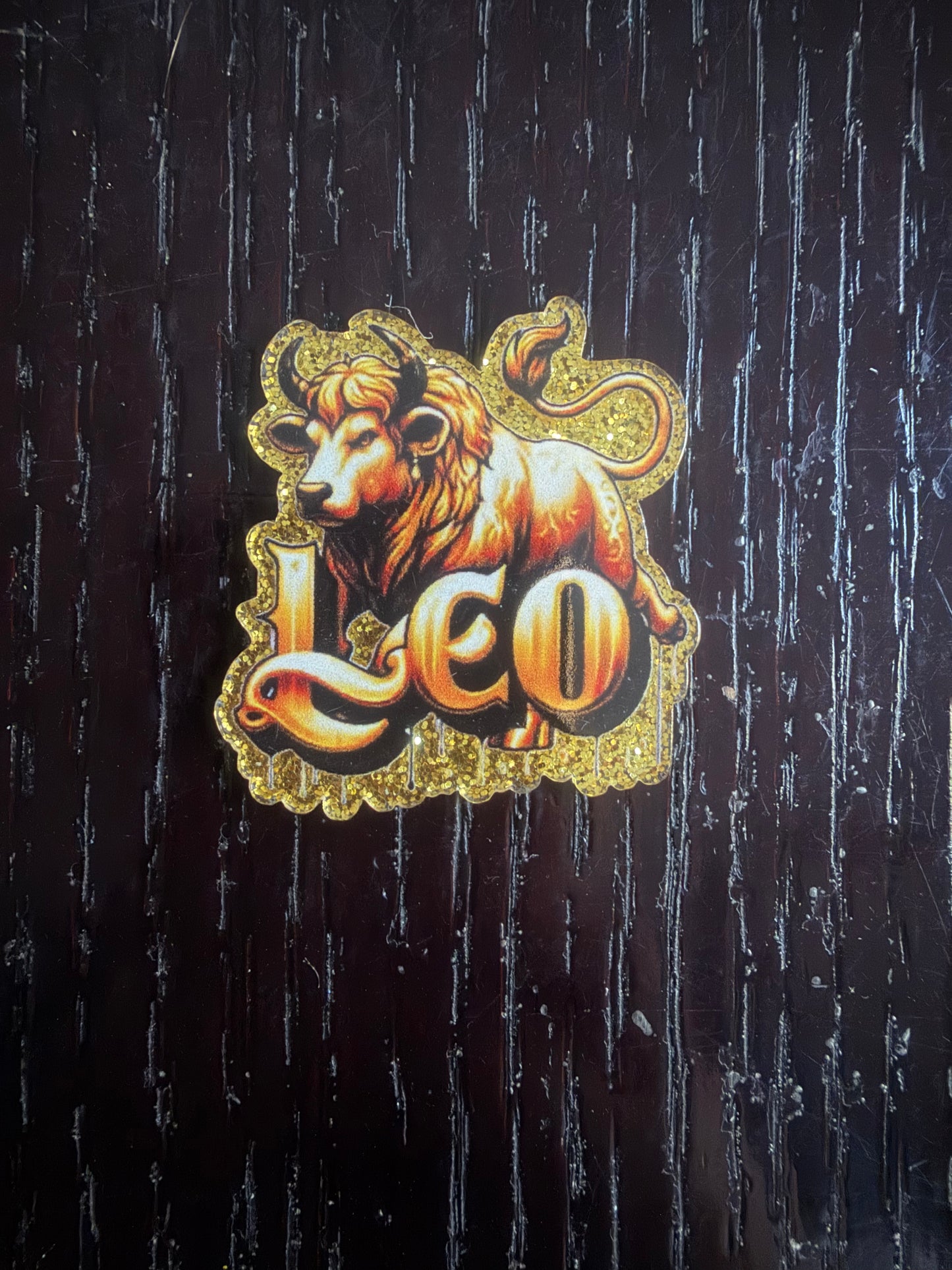 Leo badge reel