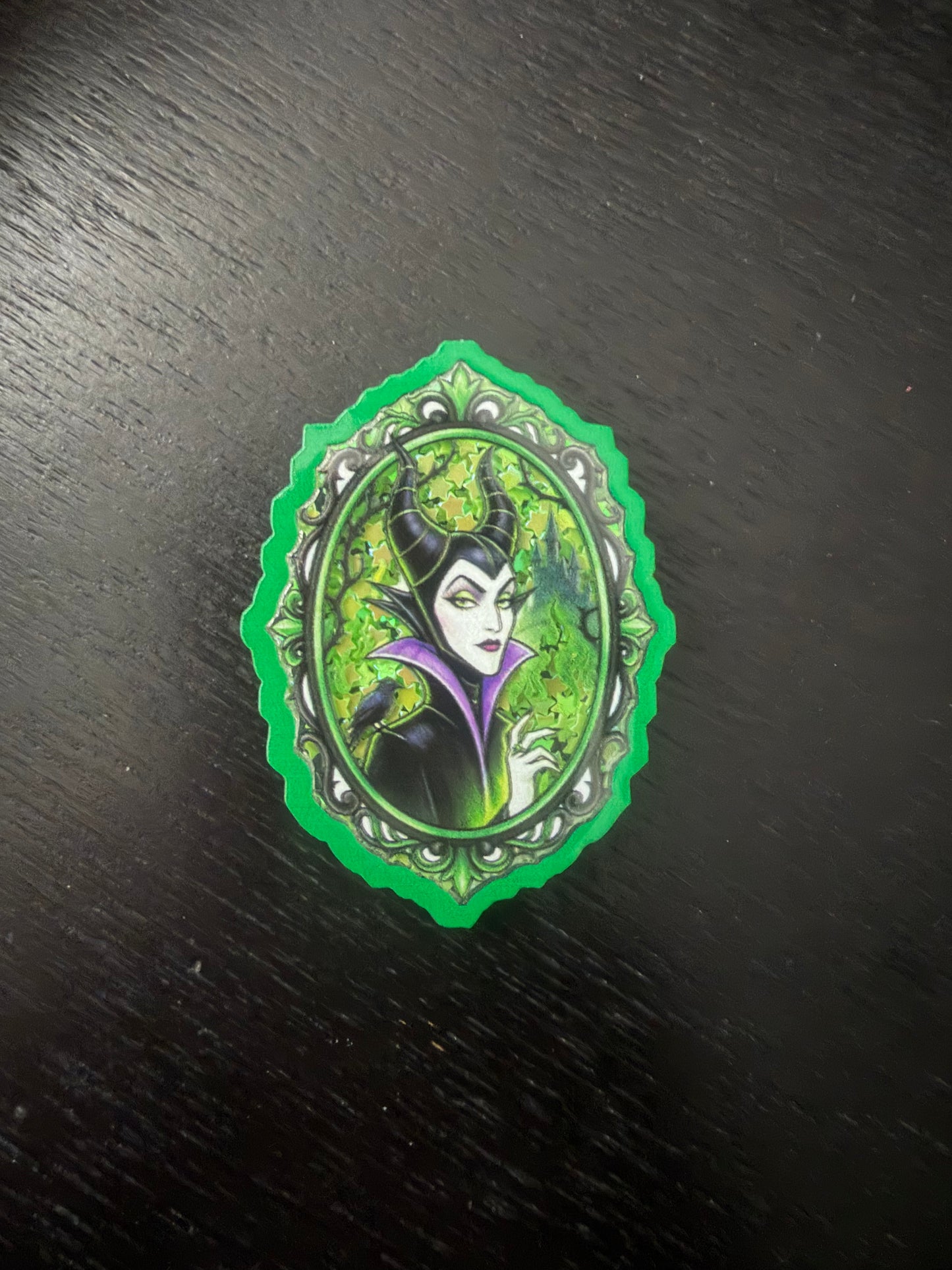 Maleficent shaker badge reel