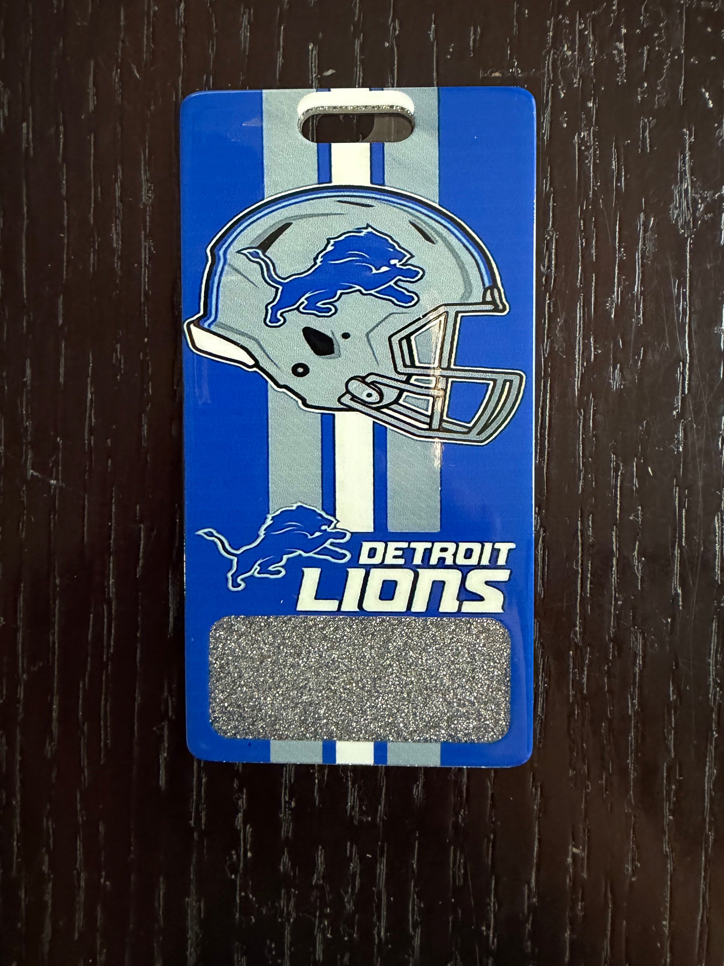 Lions vertical badge buddy