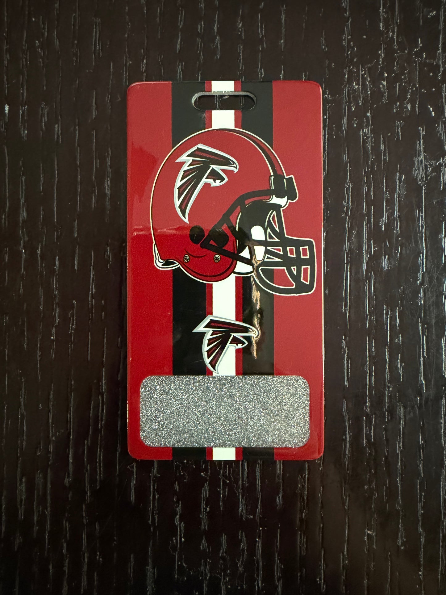 Falcons vertical badge buddy